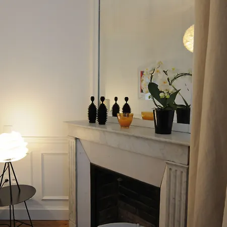 Relais12bis Bed&Breakfast By Eiffel Tower-3